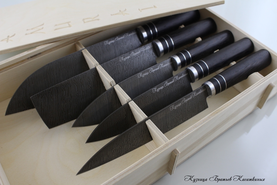 Set of 5 Kitchen Japanese Knives "Samurai". Damascus Steel. Wenge Handle